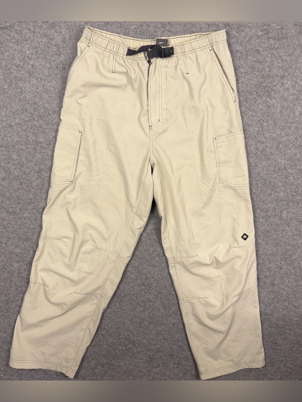 Vintage Nike ACG Men’s L Baggy Cargo Hiking Pants Beige Y2K Gorpcore